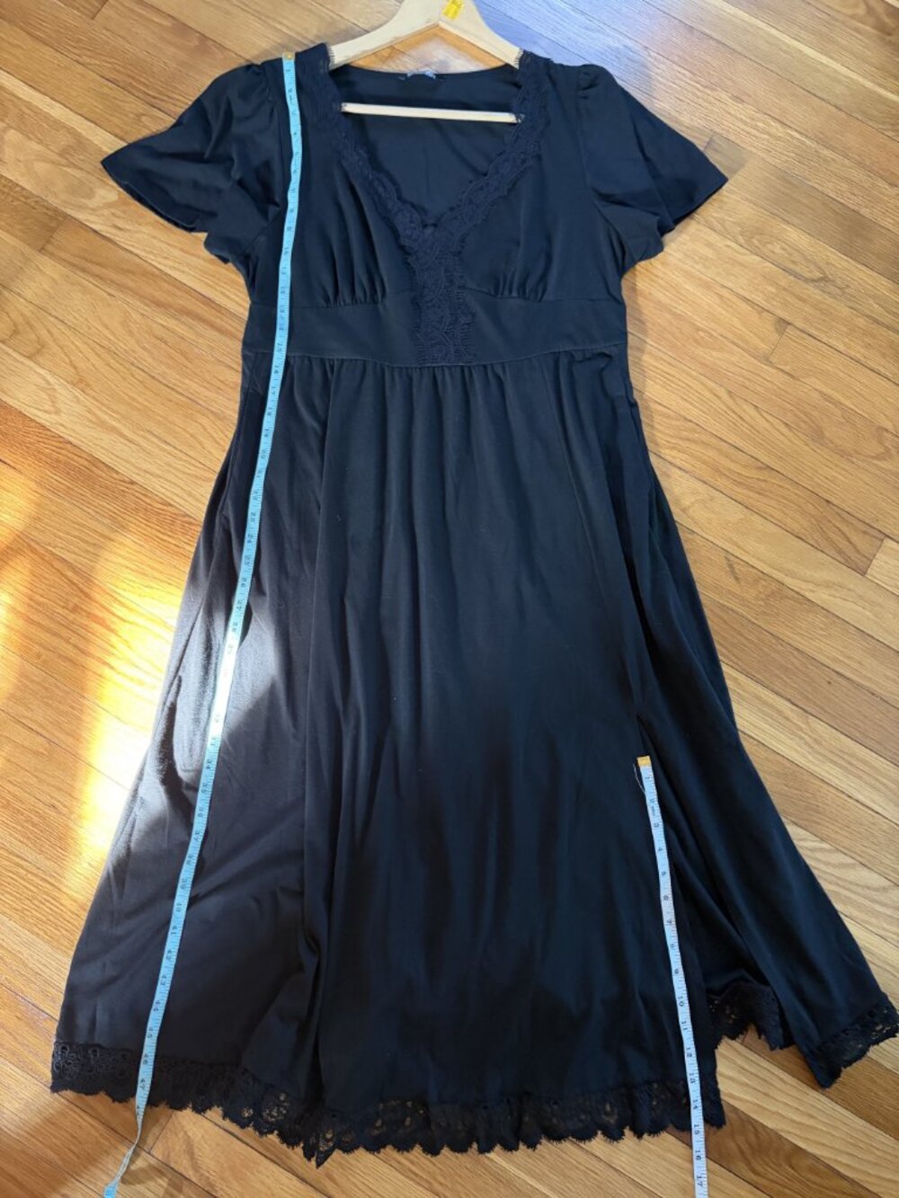BloomChic Black Lace Trim Maxi Dress Size 12 Short Sleeve V-Neck Pockets - Picture 9 of 11